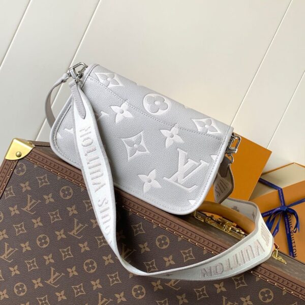 LV Diane - Image 4