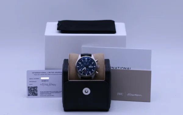 IWC pilot series IW388101 watch - Image 11