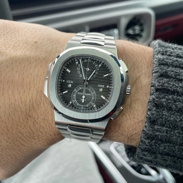 5990/1A-001 - Patek Philippe NAUTILUS - Image 2